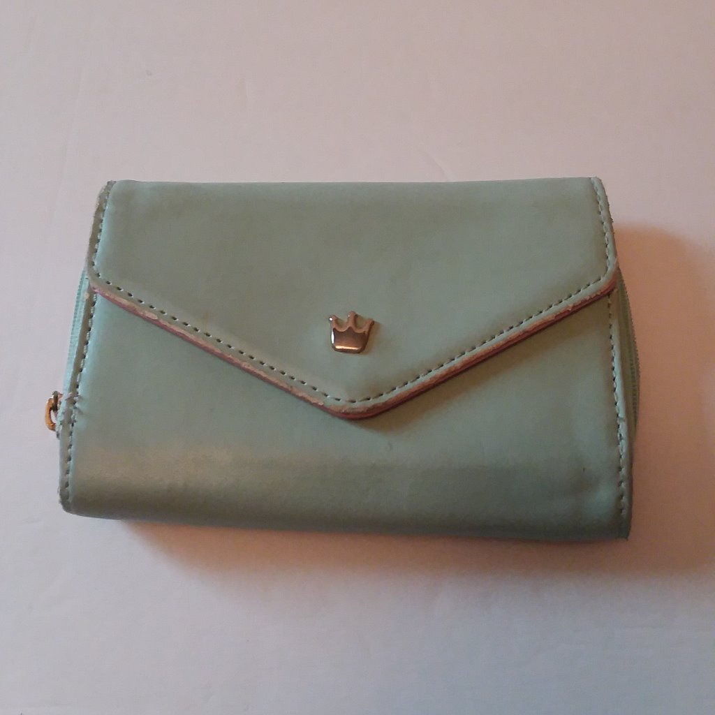 Green Wallet With Crown